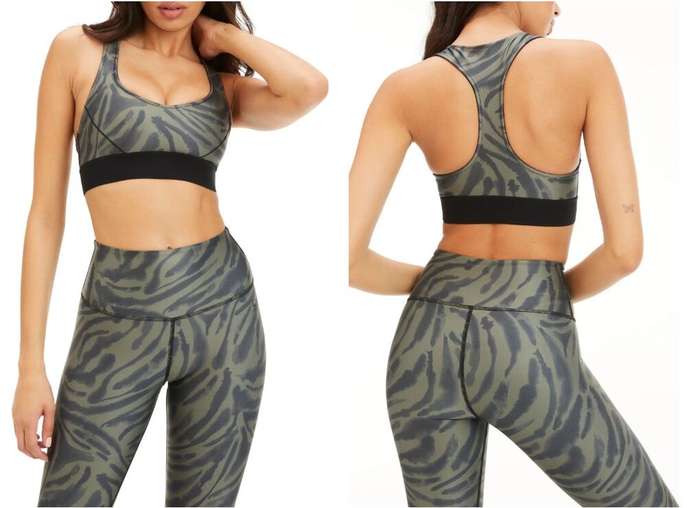 GOOD AMERICAN NWT Active Racerback Sports Bra in Sea Turtle Print // XS